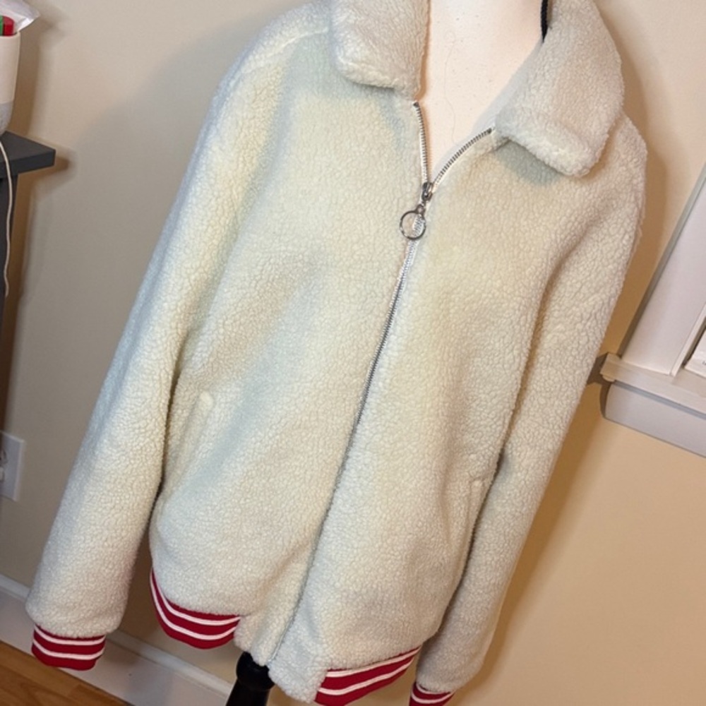 Konus Men's Sherpa Zipup Jacket in Off White LG red striped hem GUC